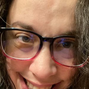 Meet your Posher, Elaine